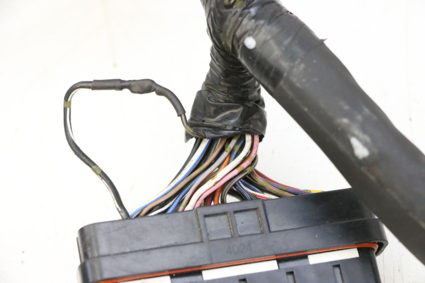photo de CABLEADO SUZUKI SV S 650 (2003 - 2009) - Detalles de los puntos de fijación