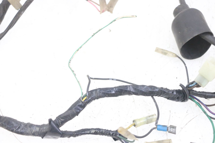 photo de CABLEADO YAMAHA TDR DELTABOX 125 (1997 - 2003) - Detalles de los puntos de fijación