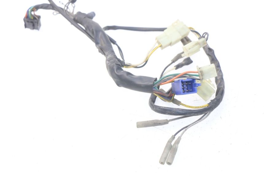 photo de CARENADO FRONTAL CABLEADO HYOSUNG COMET GTR 125 (2007 - 2014) - Detalle de la pieza