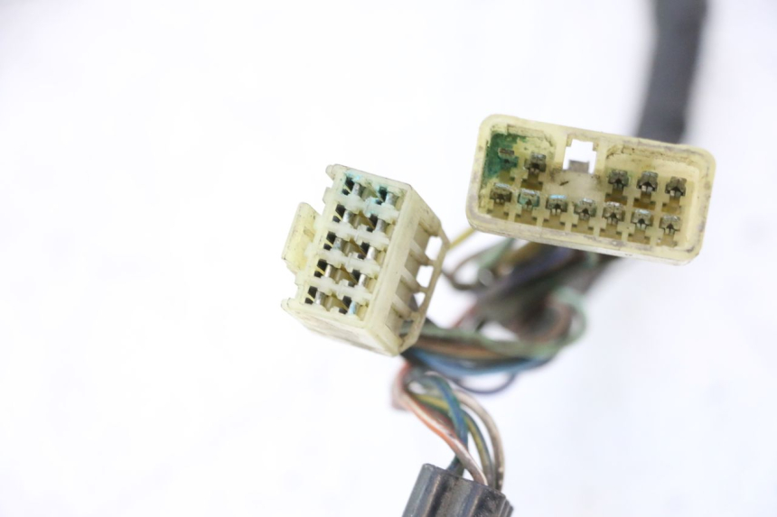 photo de CARENADO FRONTAL CABLEADO YAMAHA FJR 1300 (2001 - 2005) - Primer plano técnico