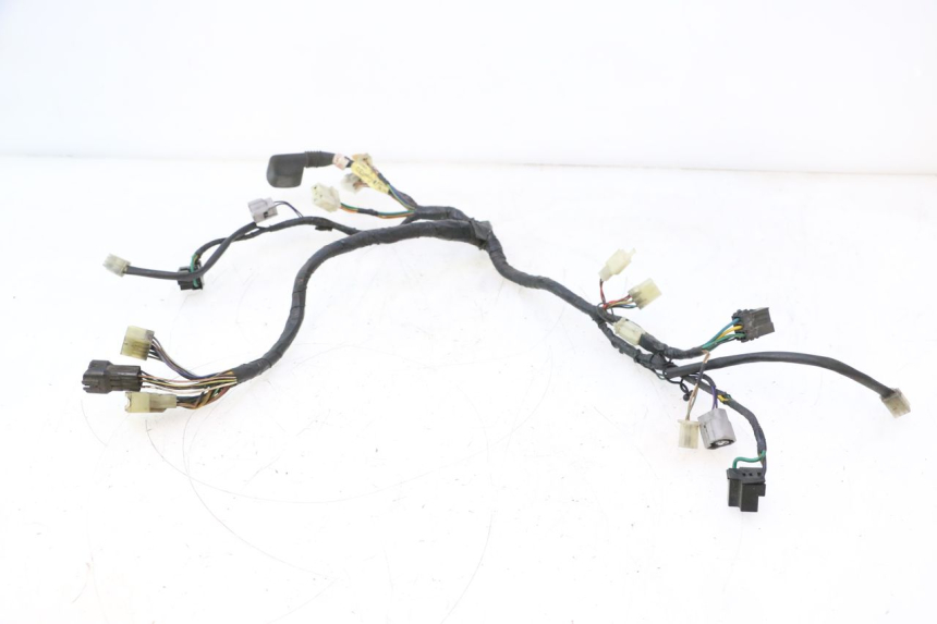 photo de CARENADO FRONTAL CABLEADO YAMAHA FJR 1300 (2001 - 2005) - Detalles de los puntos de fijación