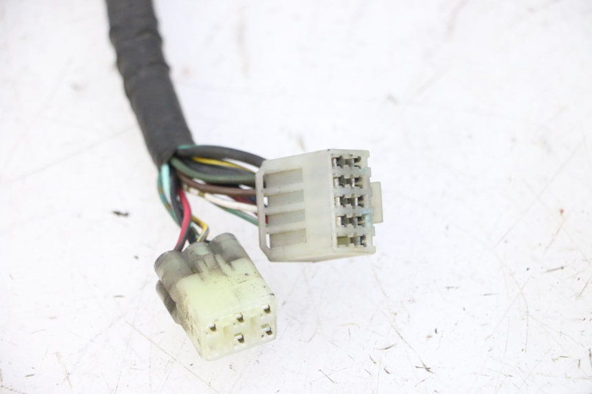 photo de CARENADO FRONTAL CABLEADO YAMAHA FZ6 FAZER S2 600 (2007 - 2011) - Otra perspectiva