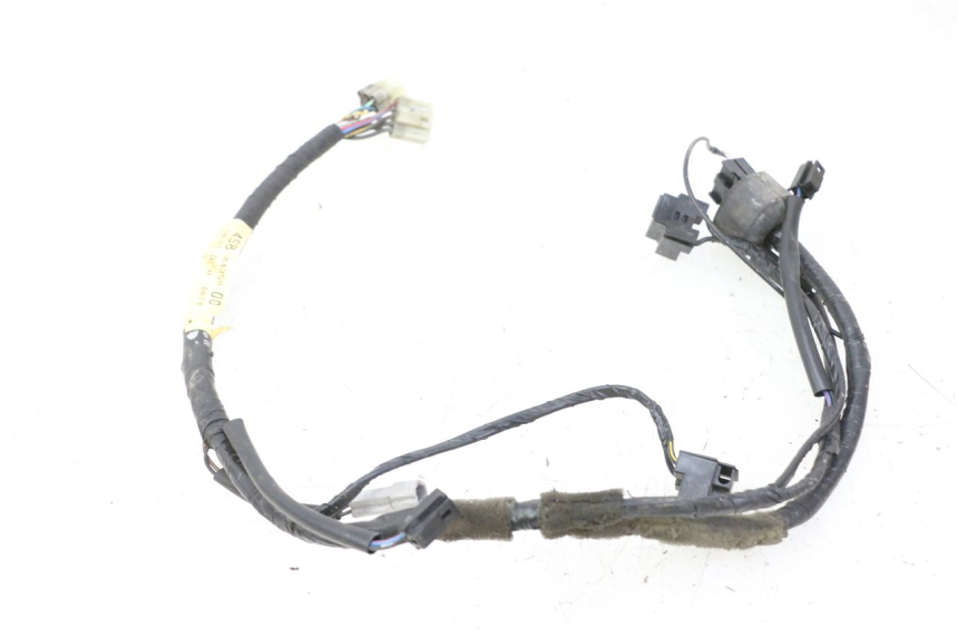 photo de CARENADO FRONTAL CABLEADO YAMAHA FZ6 FAZER S2 600 (2007 - 2011) - Primer plano técnico