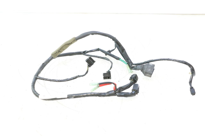 photo de CARENADO FRONTAL CABLEADO YAMAHA FZ8 800 (2010 - 2016) - Detalles de los puntos de fijación