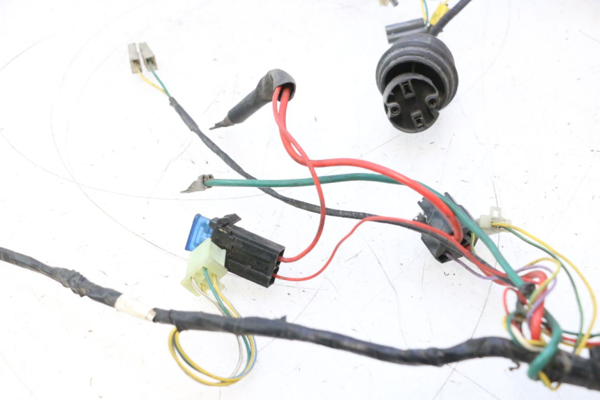 photo de CABLEADO PEUGEOT TREKKER 50 (1995 - 2004) - Primer plano técnico