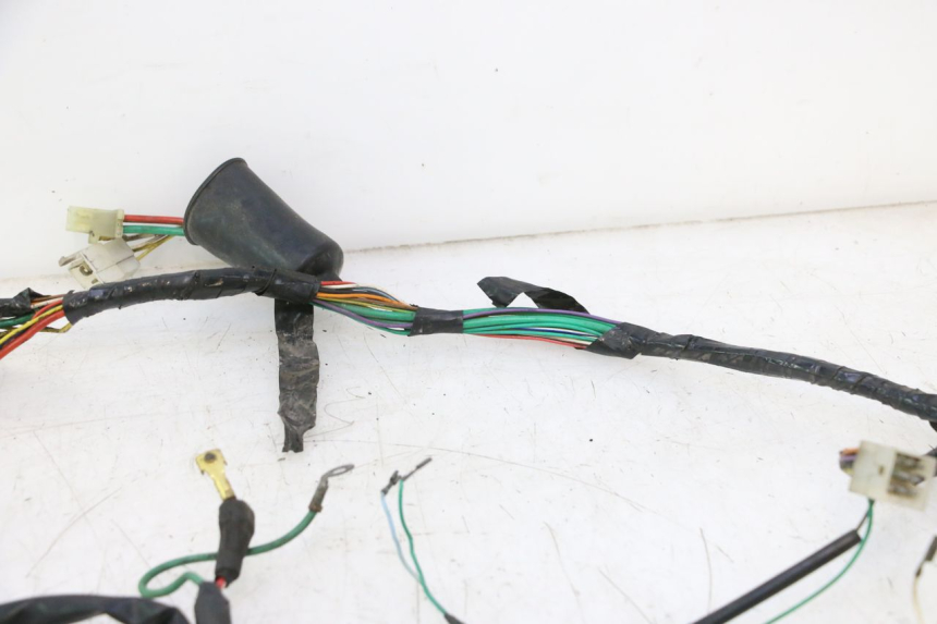 photo de CABLEADO PEUGEOT TREKKER 50 (1995 - 2004) - Primer plano de alta resolución