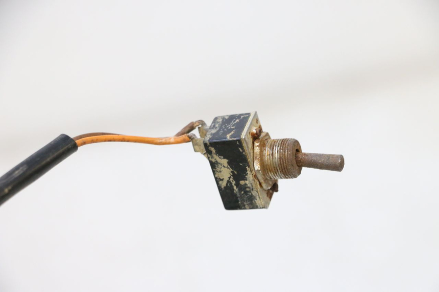 photo de CABLEADO BOOM TRIKE FUN 500 (2004 - 2010) - Zoom sobre los componentes