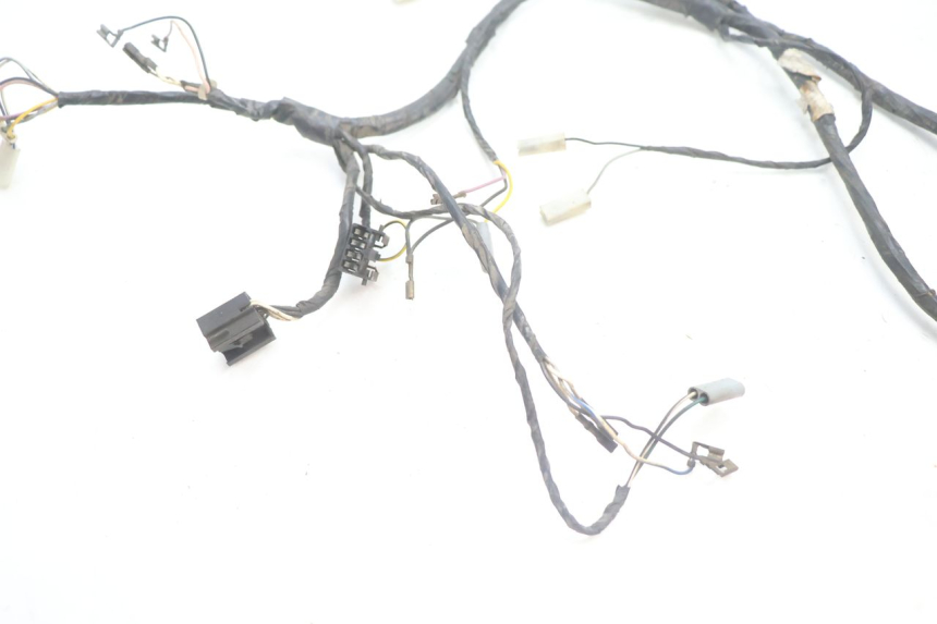 photo de CABLEADO PIAGGIO TYPHOON 50 (2000 - 2009) - Detalles de los puntos de fijación