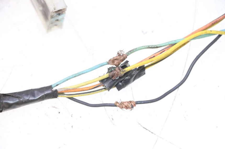 photo de CABLEADO PIAGGIO VESPA LX 2T 50 (2005 - 2013) - Zoom estado de uso