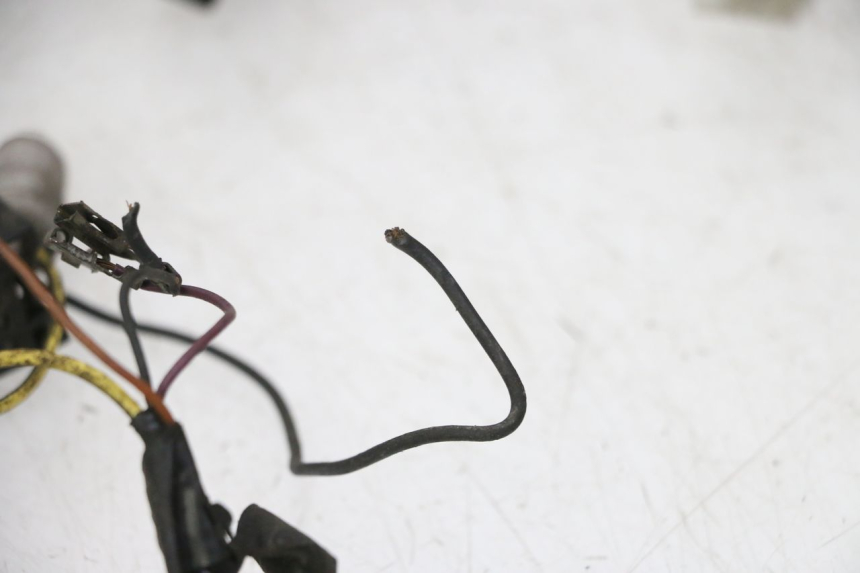 photo de CABLEADO PIAGGIO VESPA S 2T 50 (2007 - 2014) - Detalles de los puntos de fijación