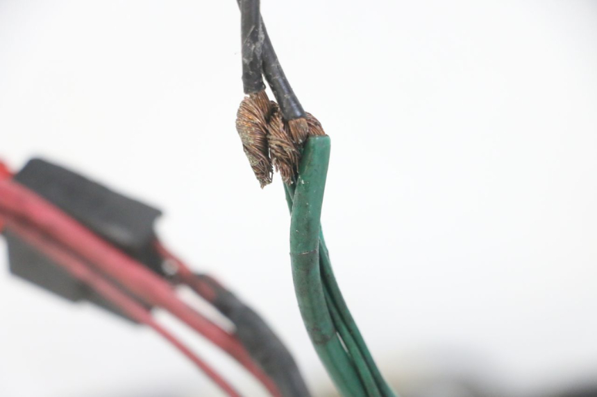 photo de CABLEADO PEUGEOT VIVACITY NEW 2T 50 (2008 - 2017) - Zoom sobre los componentes