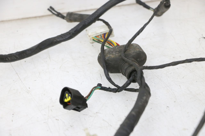 photo de CABLEADO PEUGEOT VIVACITY NEW 4T 50 (2008 - 2017) - Primer plano de alta resolución