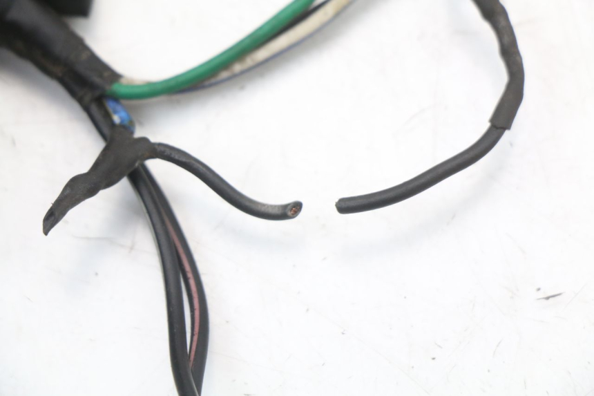 photo de CABLEADO DAELIM VL DAYSTAR 125 (2000 - 2011) - Zoom estado de uso