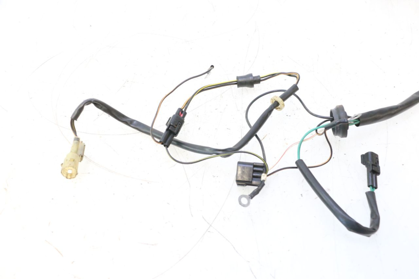 photo de CABLEADO YAMAHA WAVE RUNNER GP R 1200 (2000 - 2003) - Primer plano técnico
