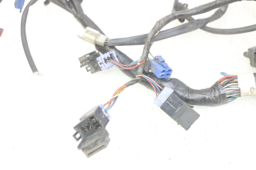 photo de CABLEADO YAMAHA XMAX X-MAX 125 (2006 - 2009) - Otra perspectiva