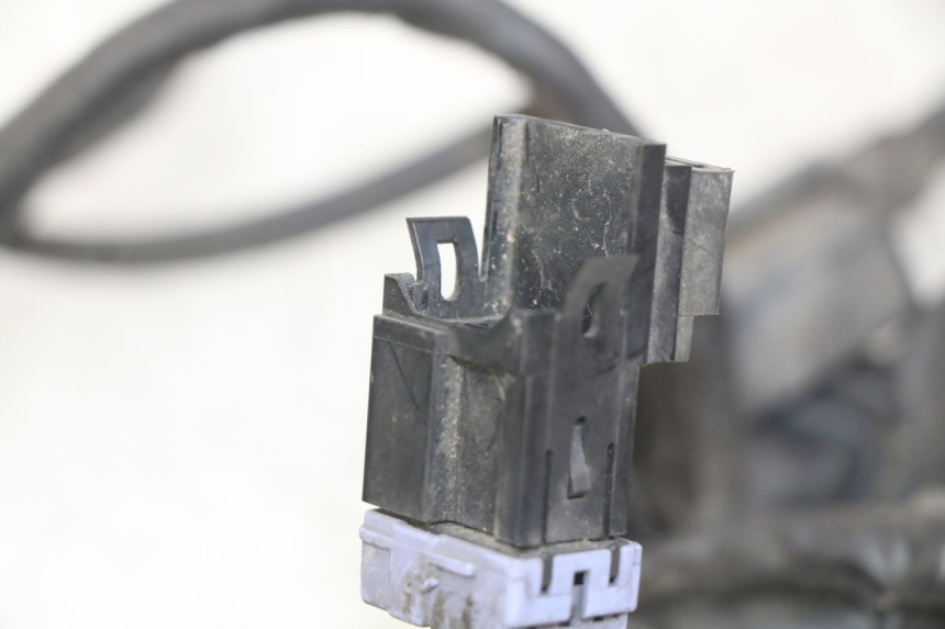 photo de CABLEADO YAMAHA XMAX X-MAX 125 (2006 - 2009) - Primer plano técnico