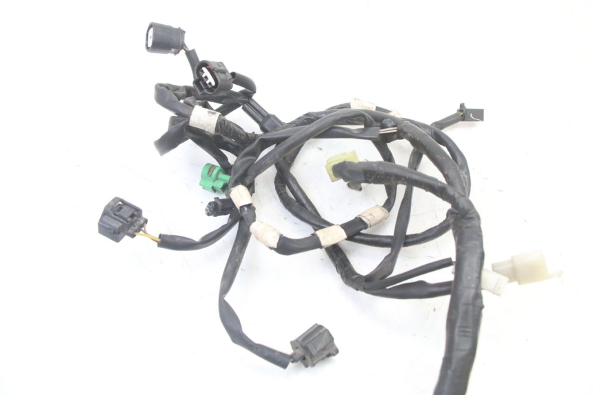 photo de CABLEADO YAMAHA X-MAX XMAX 125 (2010 - 2013) - Detalles de los puntos de fijación