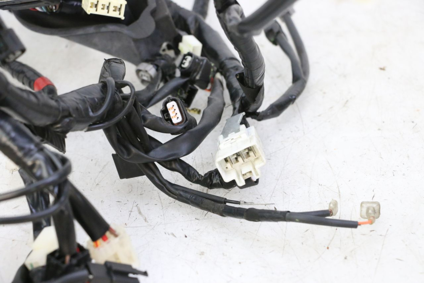 photo de CABLEADO YAMAHA XMAX X-MAX 125 (2021 - 2025) - Zoom estado de uso