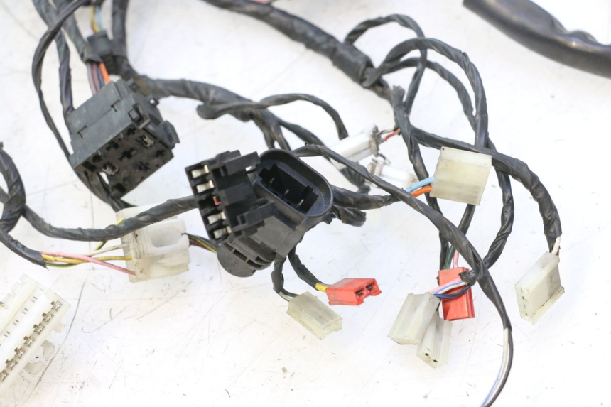 photo de CABLEADO PIAGGIO X8 STREET 125 (2006 - 2007) - Estado de la superficie y material