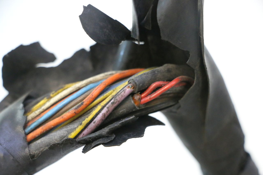 photo de CABLEADO PIAGGIO X9 AMALFI 180 (2000 - 2003) - Inspección visual detallada