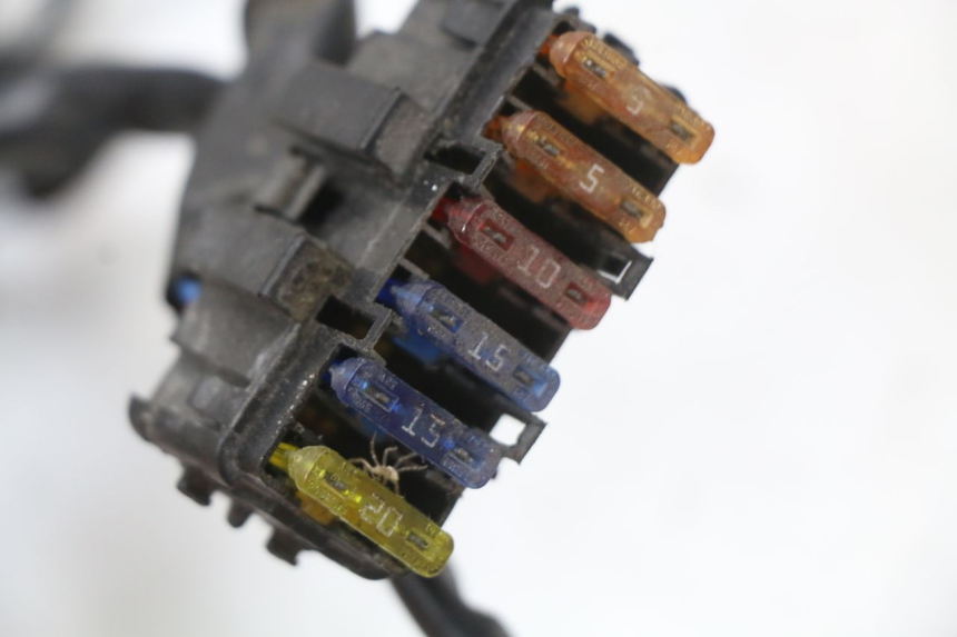 photo de CABLEADO PIAGGIO XEVO - X EVO 125 (2007 - 2017) - Detalles de los puntos de fijación