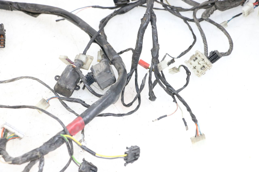 photo de CABLEADO PIAGGIO XEVO - X EVO 125 (2007 - 2017) - Detalles de los puntos de fijación