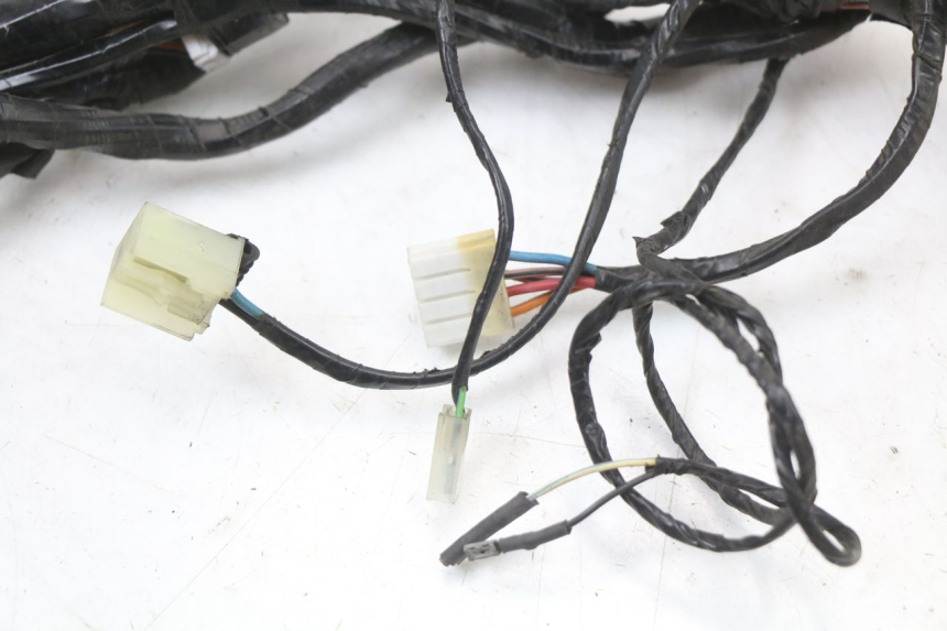 photo de CABLEADO PIAGGIO XEVO - X EVO 125 (2007 - 2017) - Zoom sobre los componentes