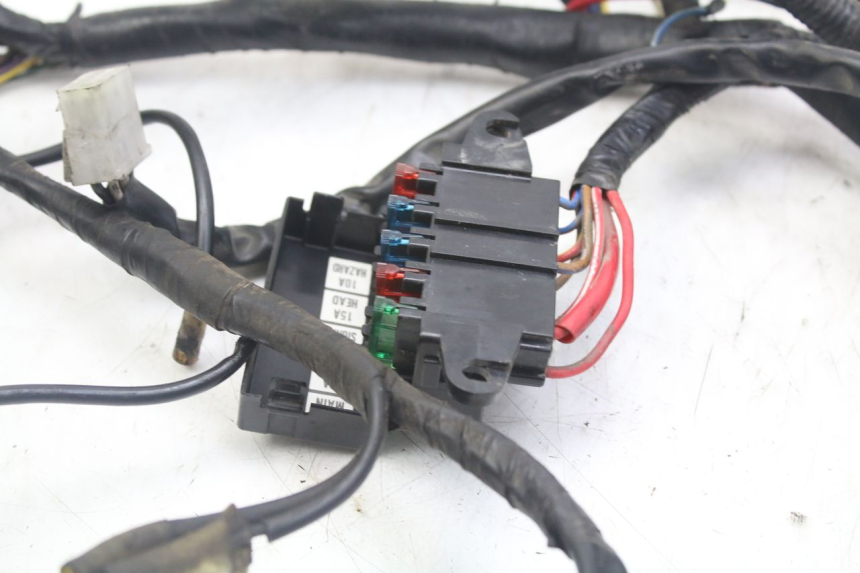 photo de CABLEADO YAMAHA XJN DIVERSION 600 (2000 - 2003) - Detalles de los puntos de fijación