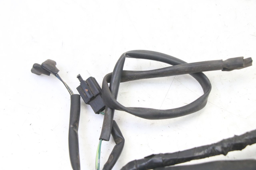photo de CABLEADO HONDA XLV VARADERO 125 (2000 - 2006) - Primer plano técnico