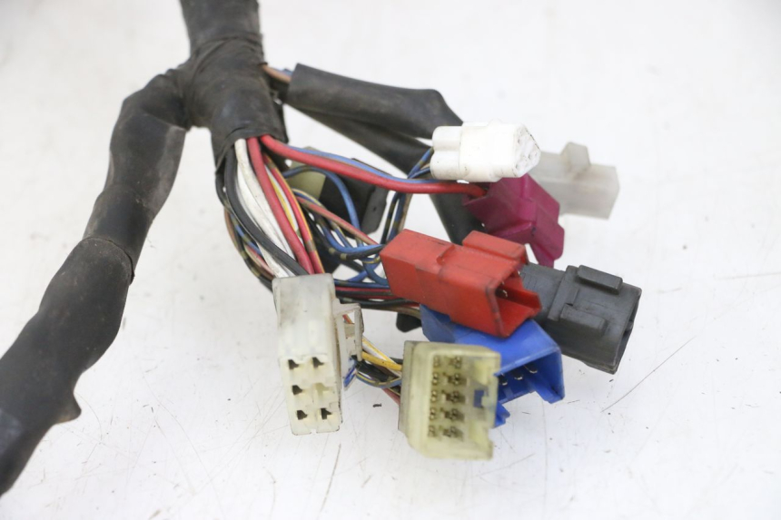 photo de CABLEADO YAMAHA FZS FAZER 600 (2001 - 2003) - Primer plano de alta resolución