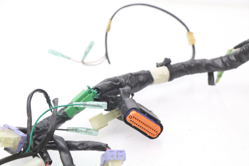 photo de CABLEADO YAMAHA YZF R 125 (2008 - 2013) - Primer plano técnico