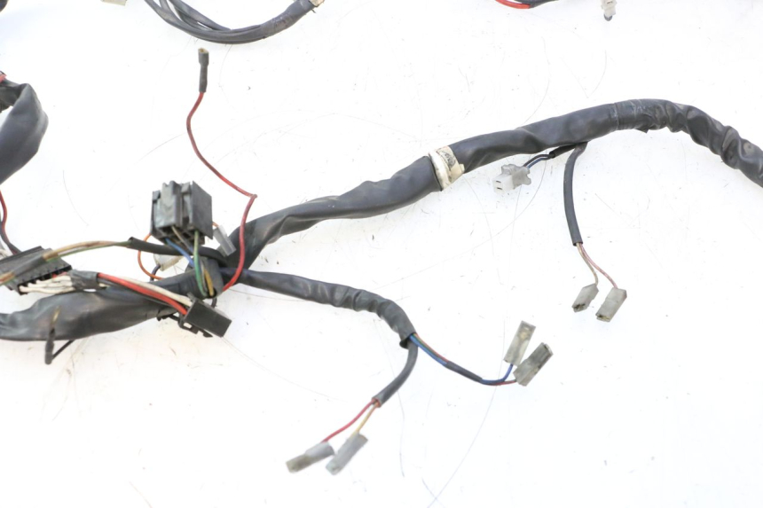 photo de CABLEADO YAMAHA YP MAJESTY 125 (1998 - 2001) - Otra perspectiva