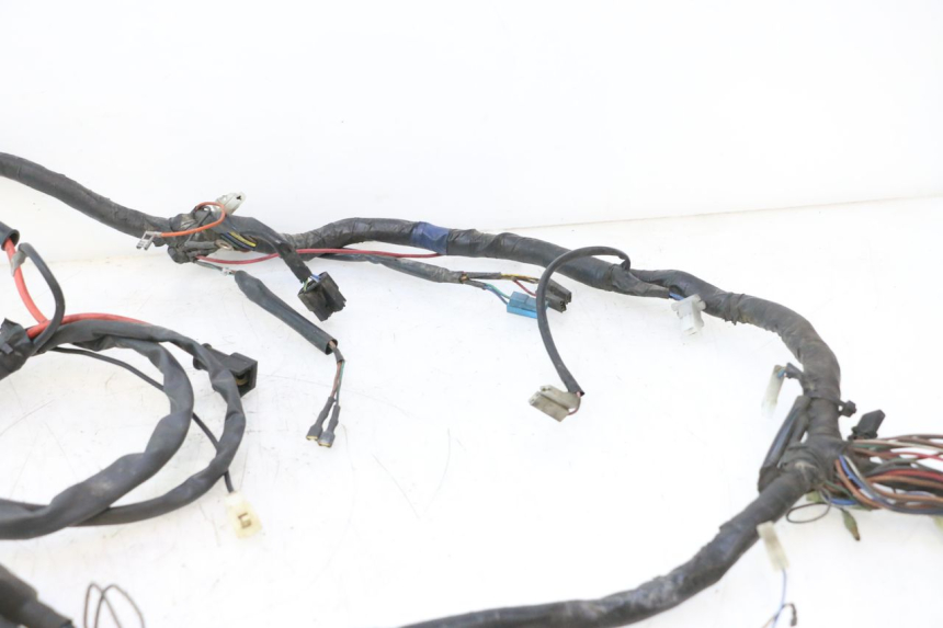 photo de CABLEADO YAMAHA YP MAJESTY 125 (2007 - 2010) - Detalles de los puntos de fijación