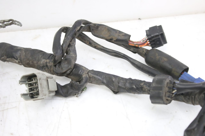 photo de CABLEADO YAMAHA YZF R1 1000 (2007 - 2008) - Primer plano técnico