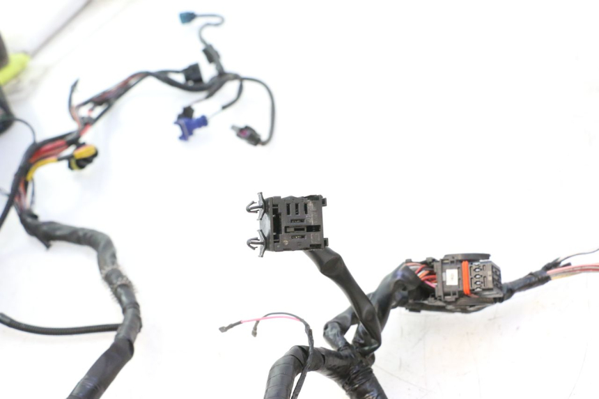 photo de CABLEADO PIAGGIO ZIP IGET 4T 50 (2021 - 2023) - Primer plano técnico
