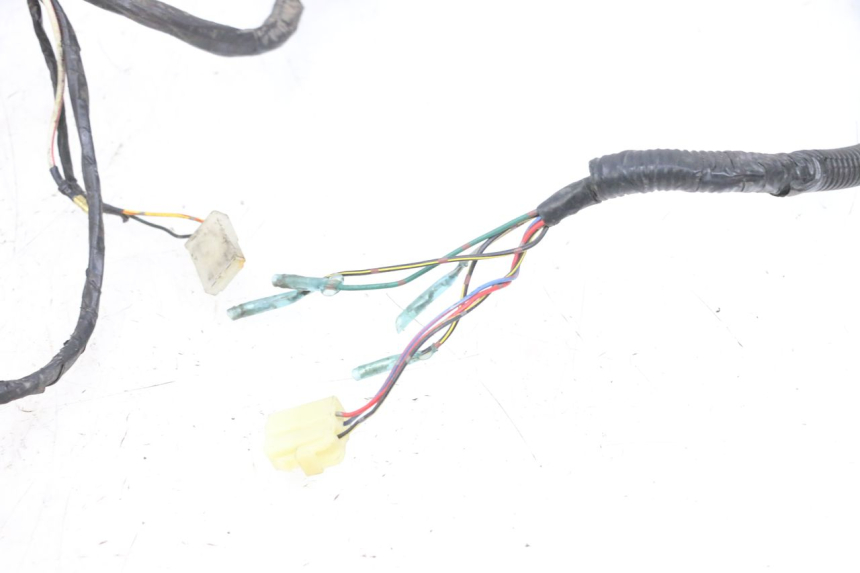 photo de CABLEADO KAWASAKI ZR 7 750 (1999 - 2004) - Primer plano de alta resolución