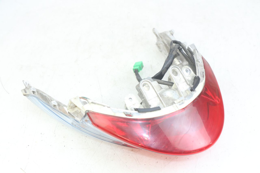 photo de LUZ TRASERA KYMCO AGILITY 16+ 4T 50 (2018 - 2023) - Primer plano técnico