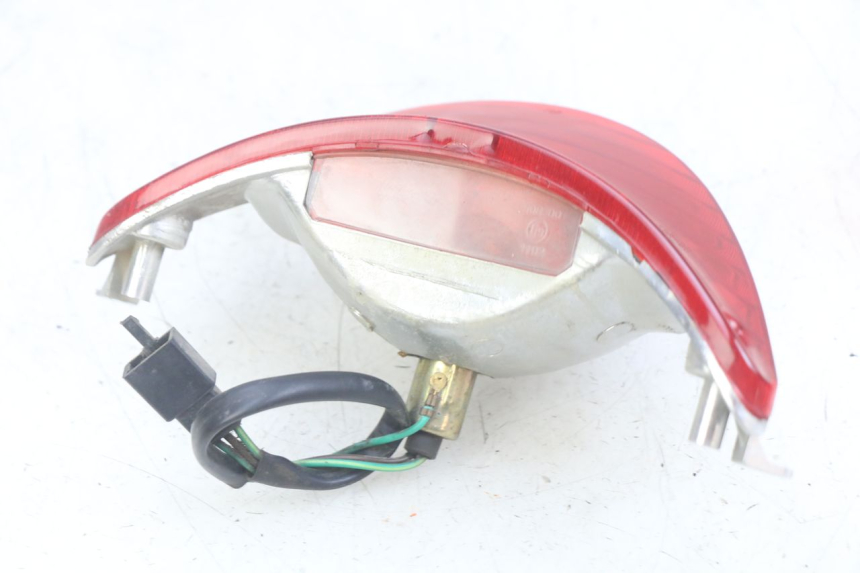 photo de LUZ TRASERA KYMCO AGILITY 4T 50 (2005 - 2018) - Otra perspectiva