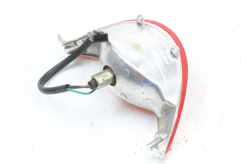 photo de LUZ TRASERA KYMCO AGILITY CARRY 50 (2011 - 2020) - Primer plano técnico