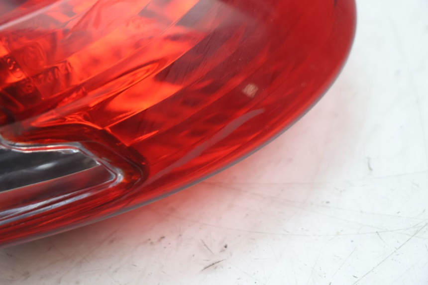 photo de LUZ TRASERA KYMCO AGILITY CITY 2T 50 (2008 - 2016) - Zoom estado de uso