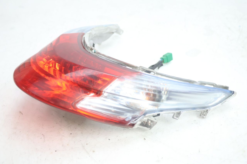 photo de LUZ TRASERA KYMCO AGILITY CITY 2T 50 (2008 - 2016) - Otra perspectiva