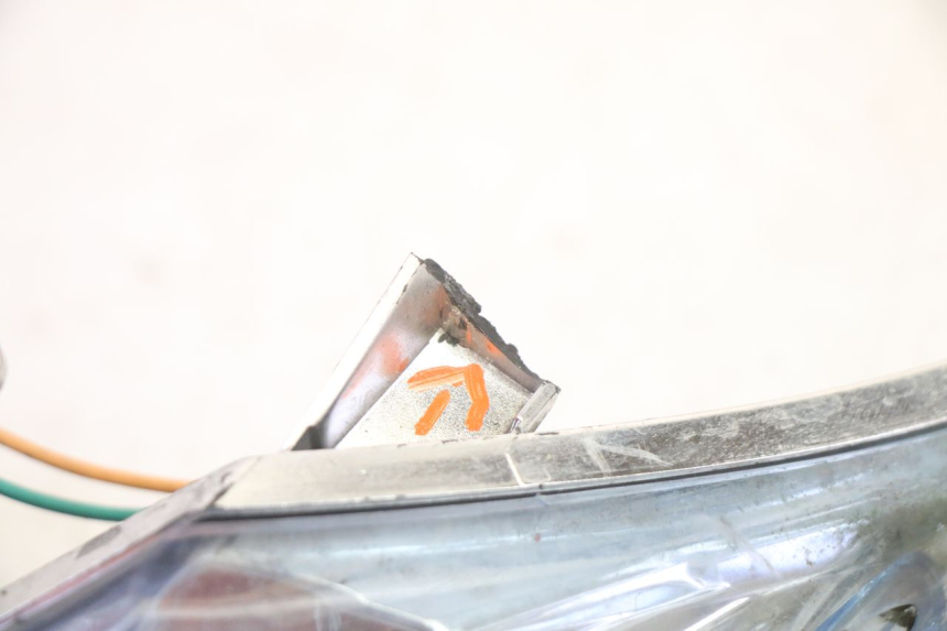 photo de LUZ TRASERA KYMCO AGILITY NAKED RENOUVO 2T 50 (2011 - 2018) - Otra perspectiva