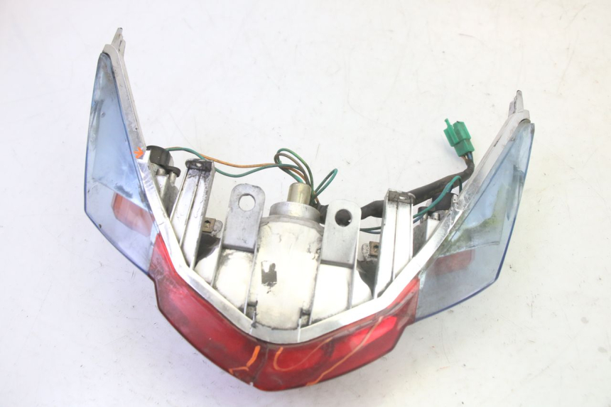 photo de LUZ TRASERA KYMCO AGILITY NAKED RENOUVO 2T 50 (2011 - 2018) - Estado de la superficie y material