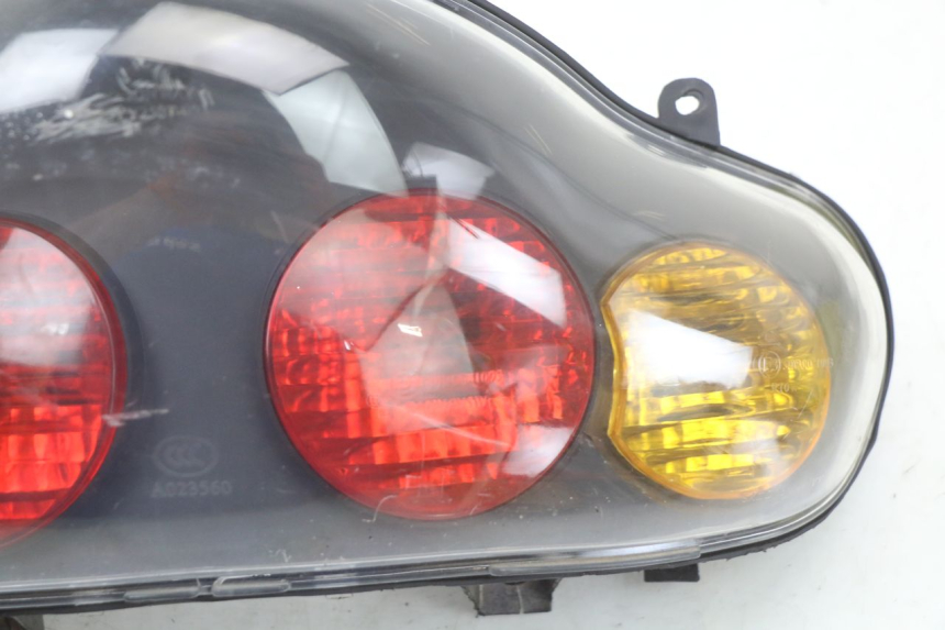 photo de FARO TRASERO JONWAY AZTRAL 125 (2008 - 2017) - Zoom estado de uso