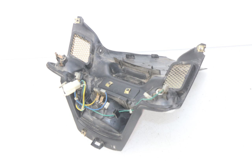 photo de LUZ TRASERA MBK BOOSTER NEXT GENERATION 50 (2004 - 2007) - Primer plano técnico