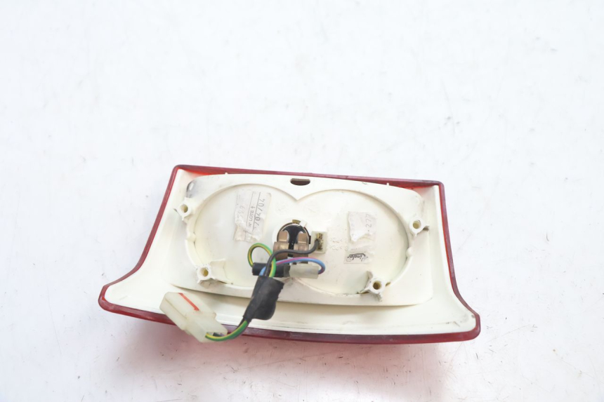 photo de LUZ TRASERA MBK BOOSTER SPIRIT 50 (2004 - 2017) - Primer plano técnico