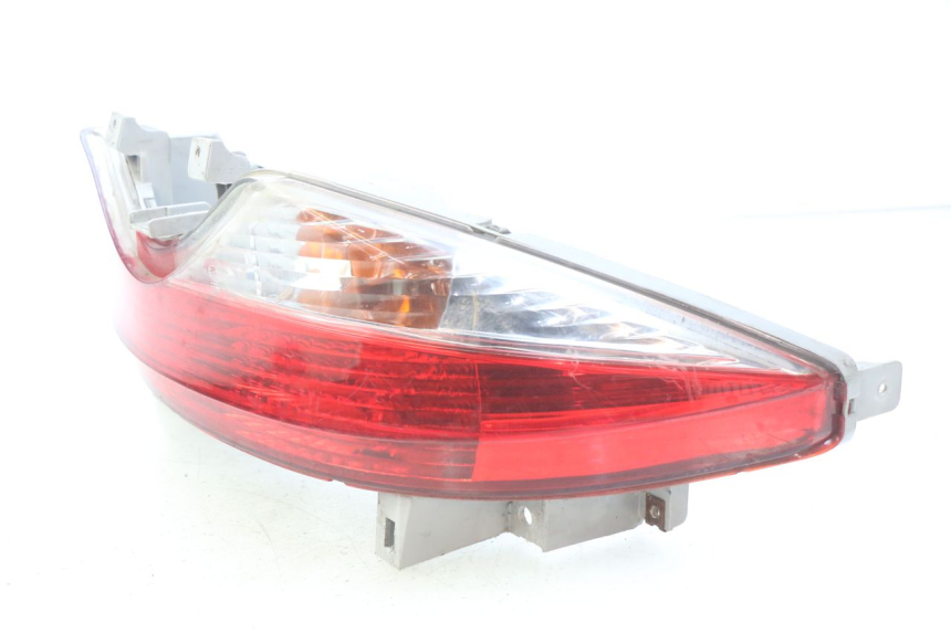 photo de LUZ TRASERA SUZUKI BURGMAN 125 (2007 - 2014) - Características distintivas