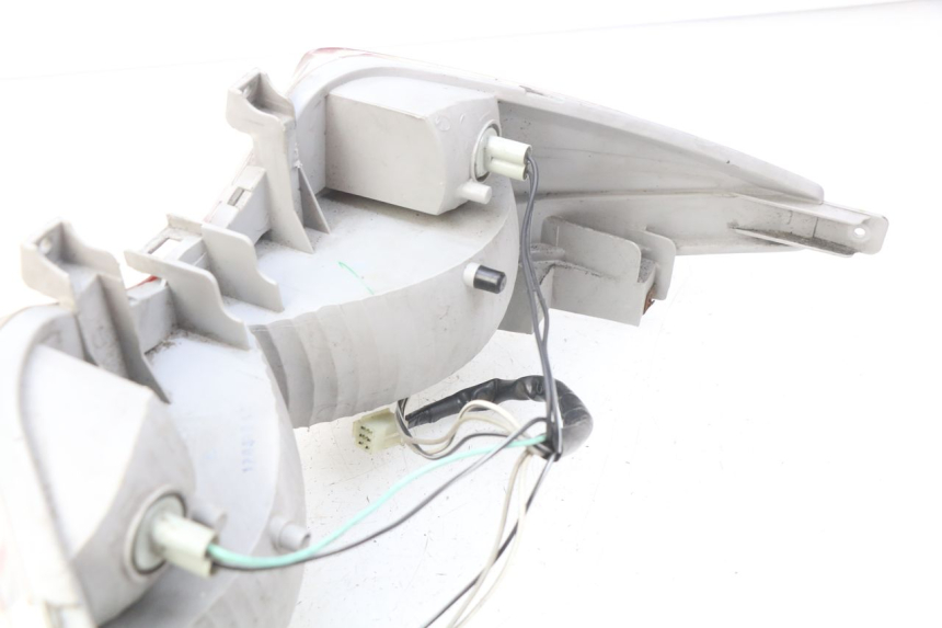 photo de LUZ TRASERA SUZUKI BURGMAN 125 (2007 - 2014) - Primer plano técnico