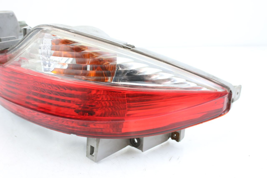 photo de LUZ TRASERA SUZUKI BURGMAN 125 (2007 - 2014) - Detalle de la pieza