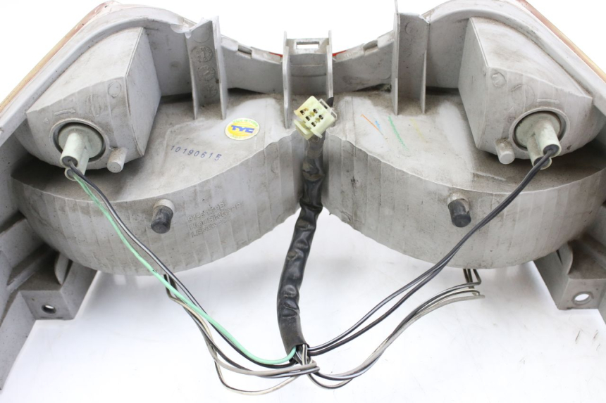 photo de LUZ TRASERA SUZUKI BURGMAN 125 (2007 - 2014) - Primer plano técnico